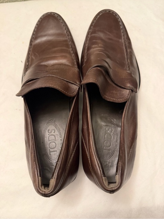 Tod\'s Dark Brown Leather Penny Loafers, pre-owned, gently owned. main image 4